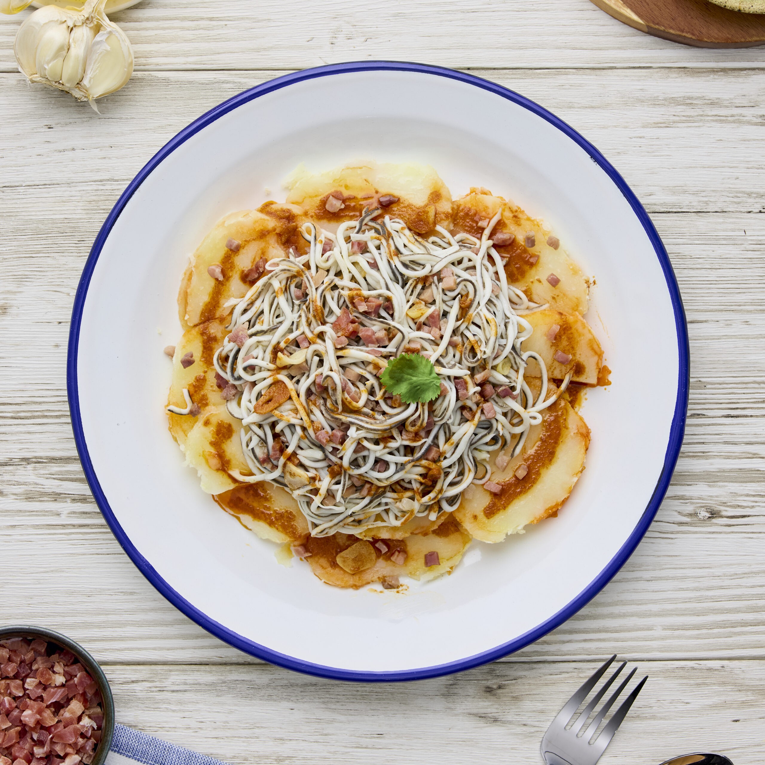 Ensalada templada de patata y anguriñas