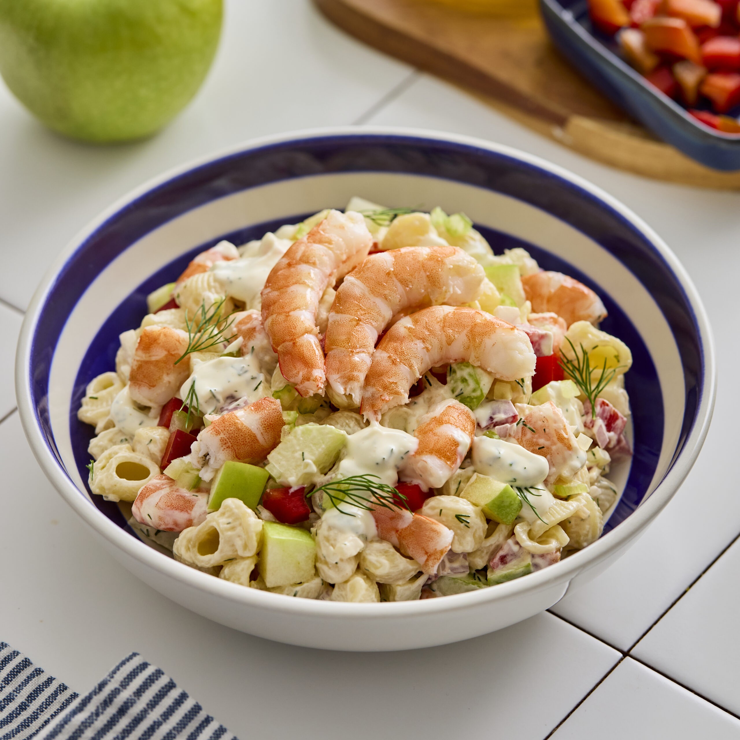 Ensaladilla de langostinos y macarrones