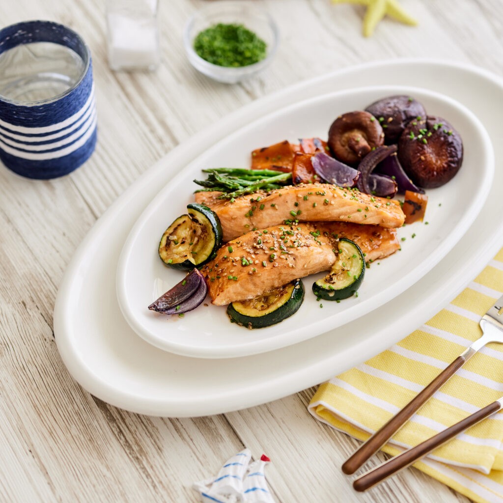 Salmón al horno con verduras