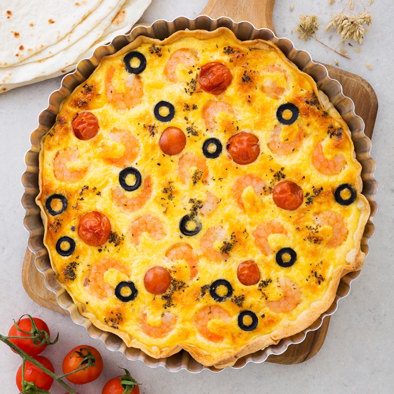 Quiche de langostinos, tomates cherry y aceitunas