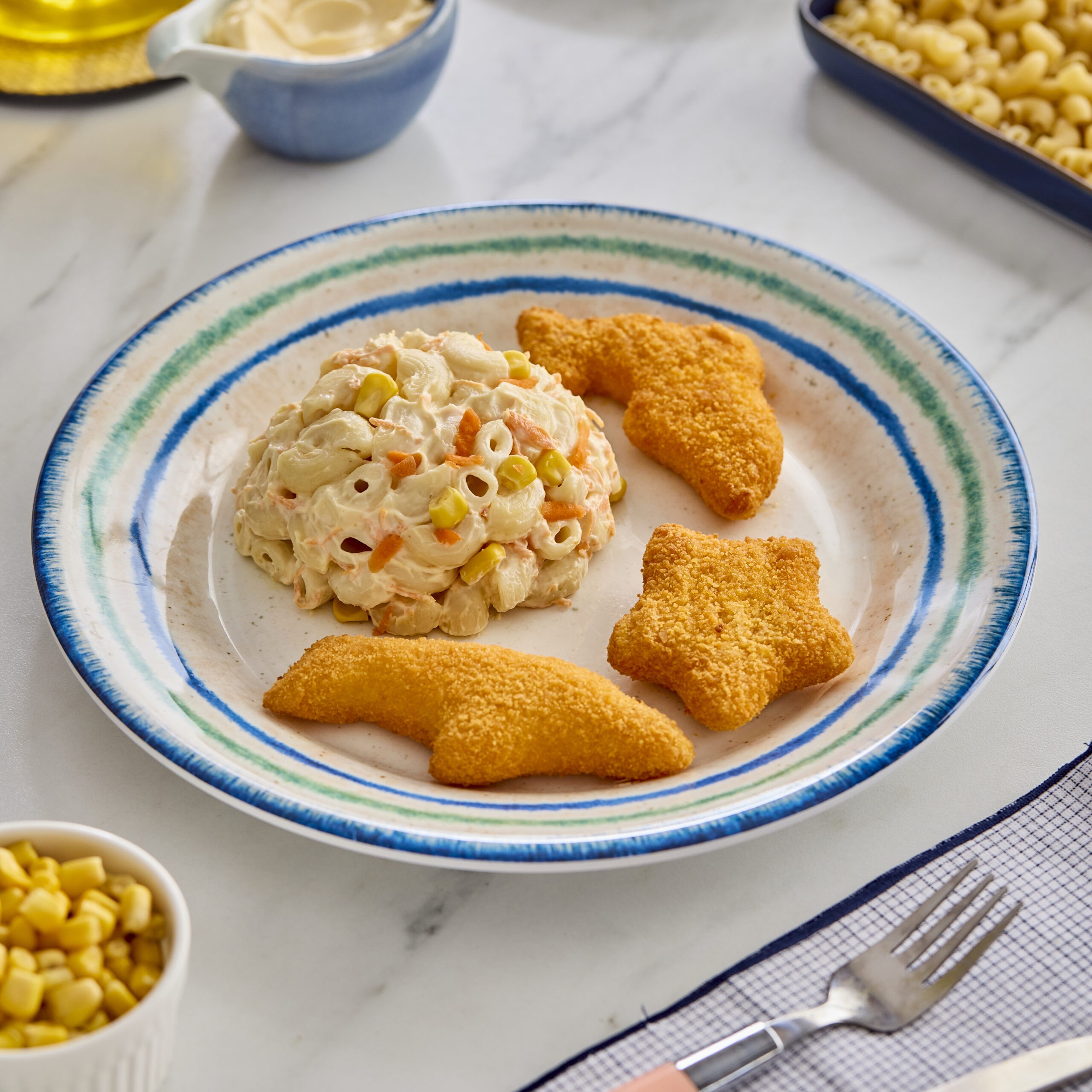 Peskitos con ensaladilla de pasta